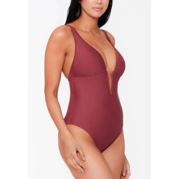 BAR III RED VELVET Plunge V-Wire One-Piece Swimsuit. Size XS. - Picture 3 of 4